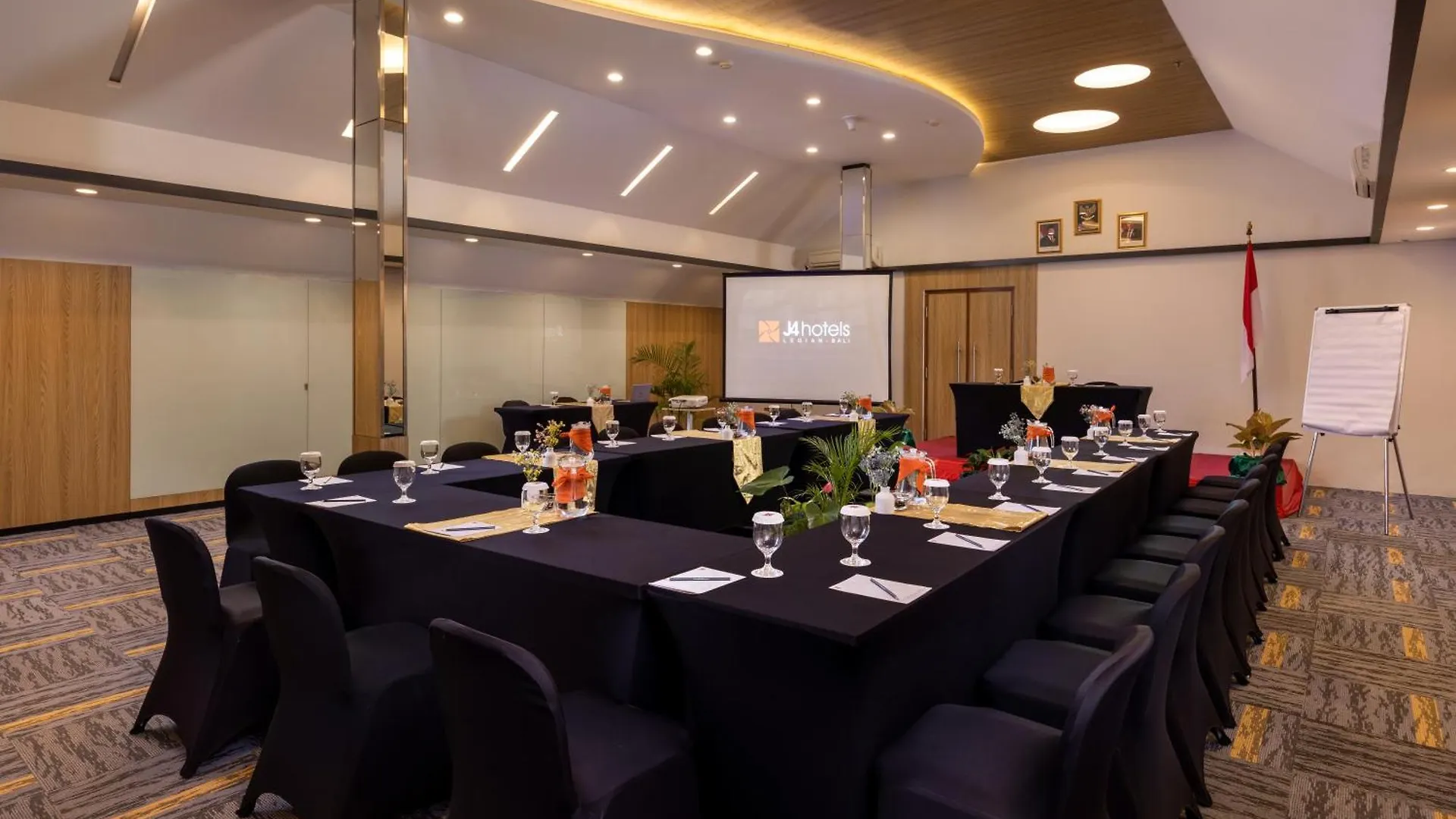 ****  J4 Hotels Legian Indonesië